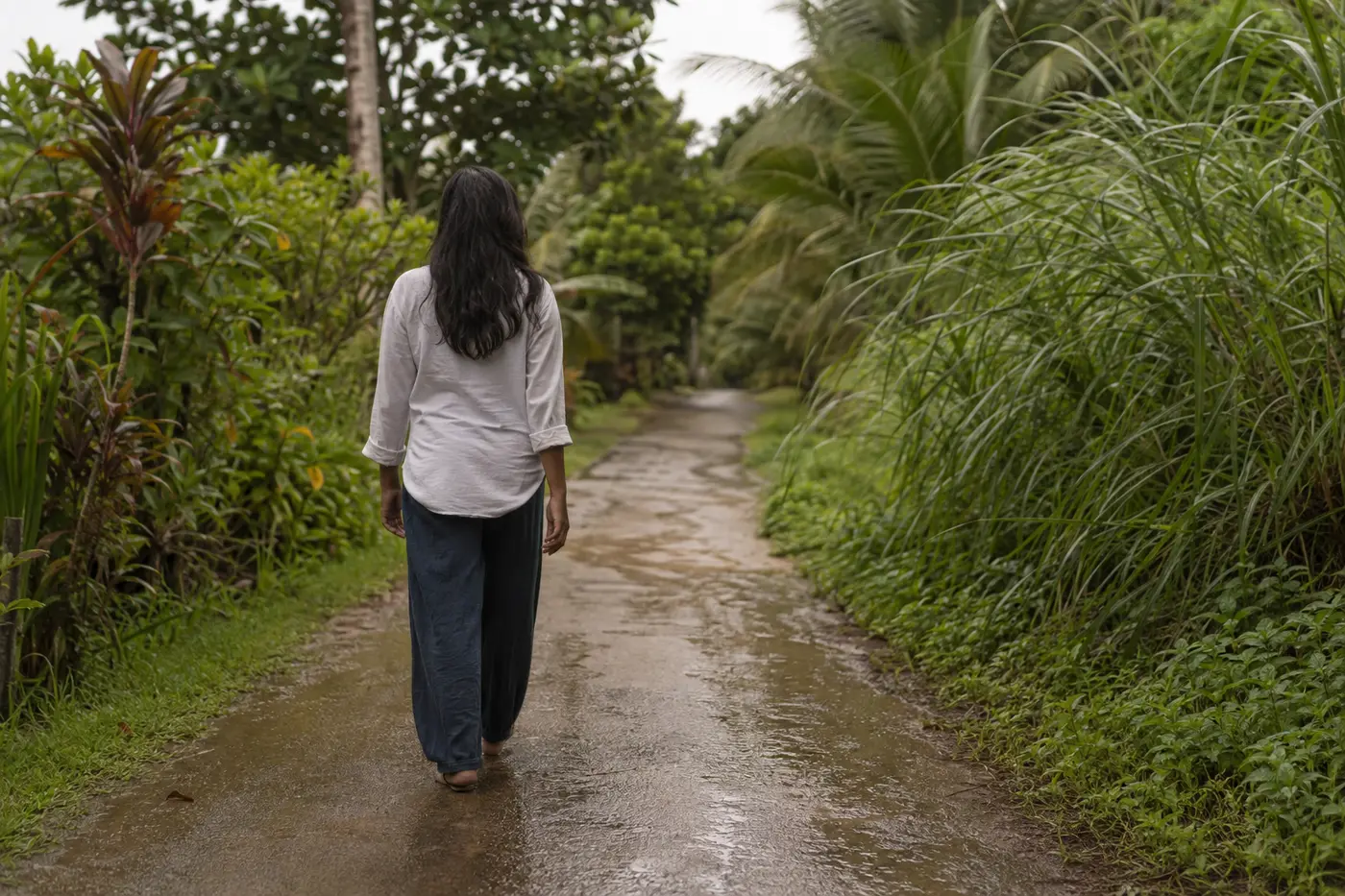 A mindful outdoor walk to carry the practice into everyday life